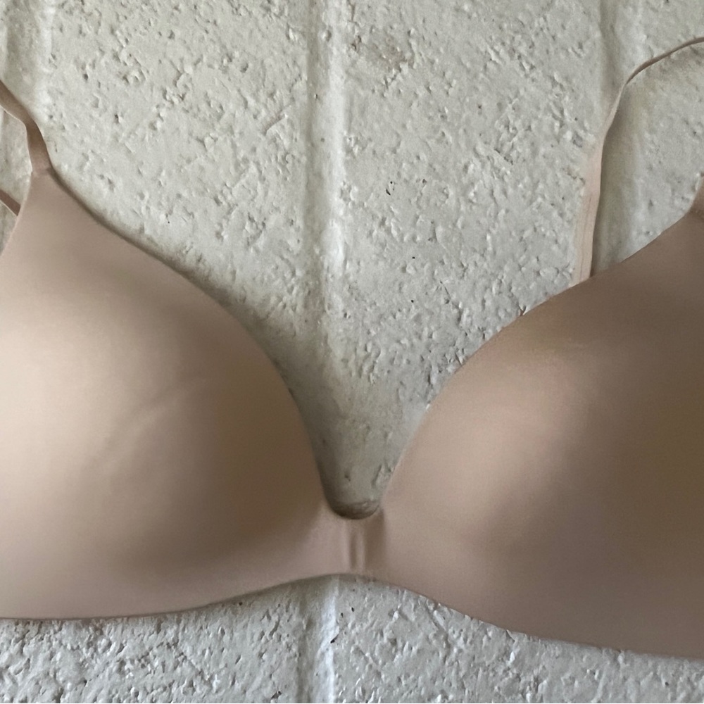 Seamless Cream T-Shirt Bra with Molded Cups